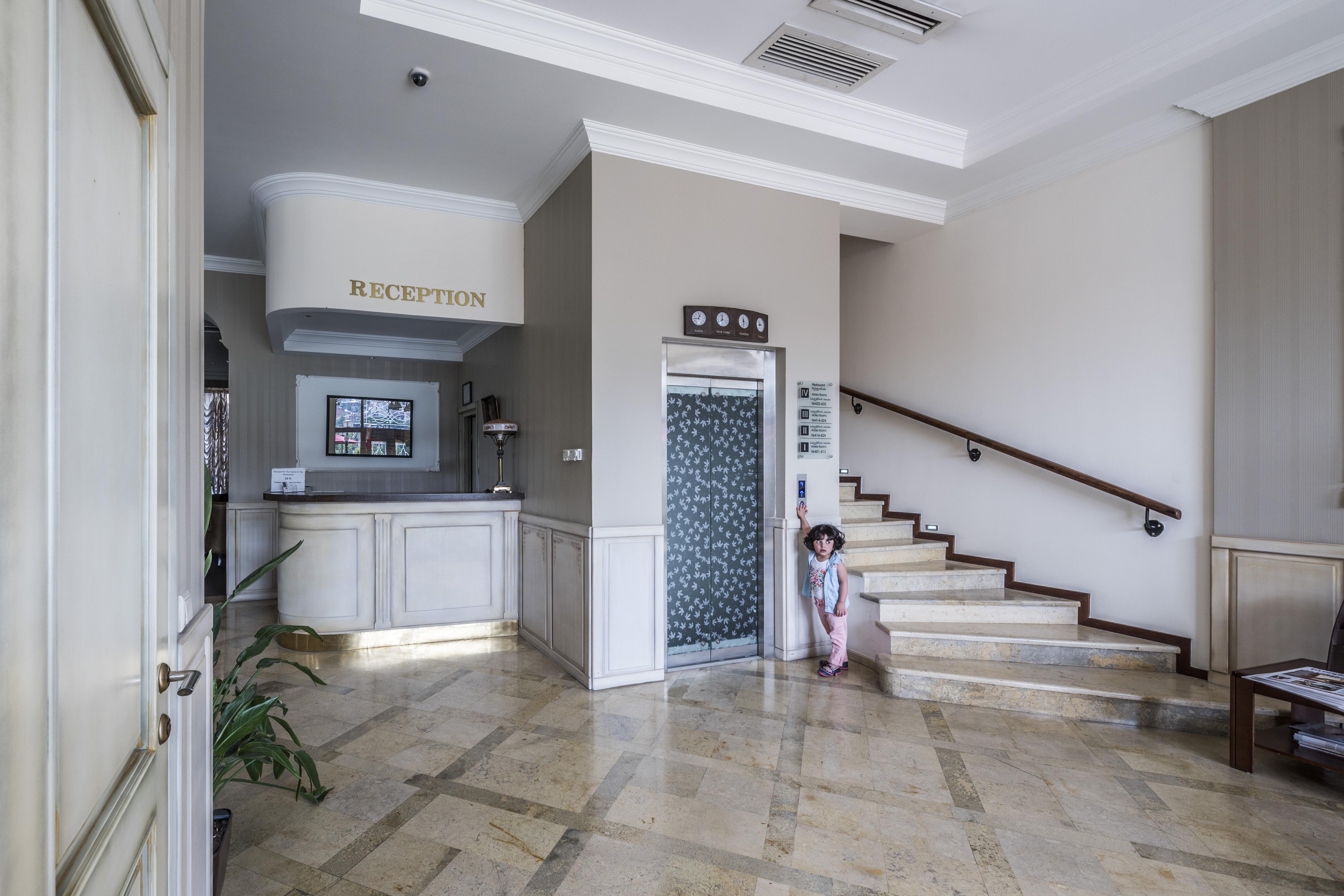 Hotel Rikhe Monika Tiflis Dış mekan fotoğraf