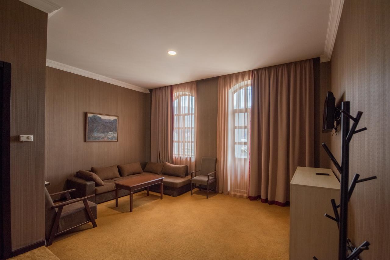 Hotel Rikhe Monika Tiflis Dış mekan fotoğraf
