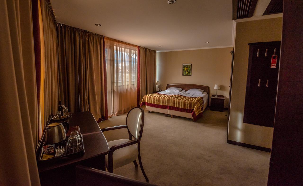 Hotel Rikhe Monika Tiflis Dış mekan fotoğraf
