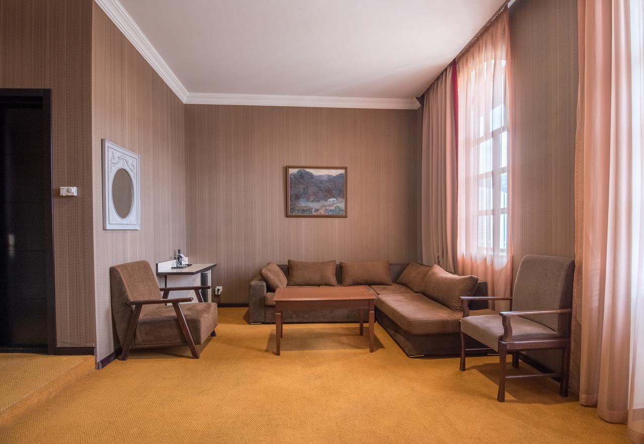 Hotel Rikhe Monika Tiflis Dış mekan fotoğraf