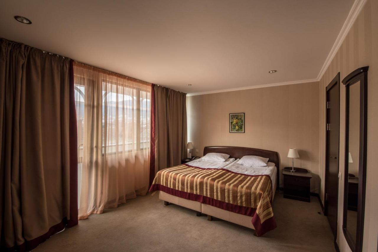 Hotel Rikhe Monika Tiflis Dış mekan fotoğraf