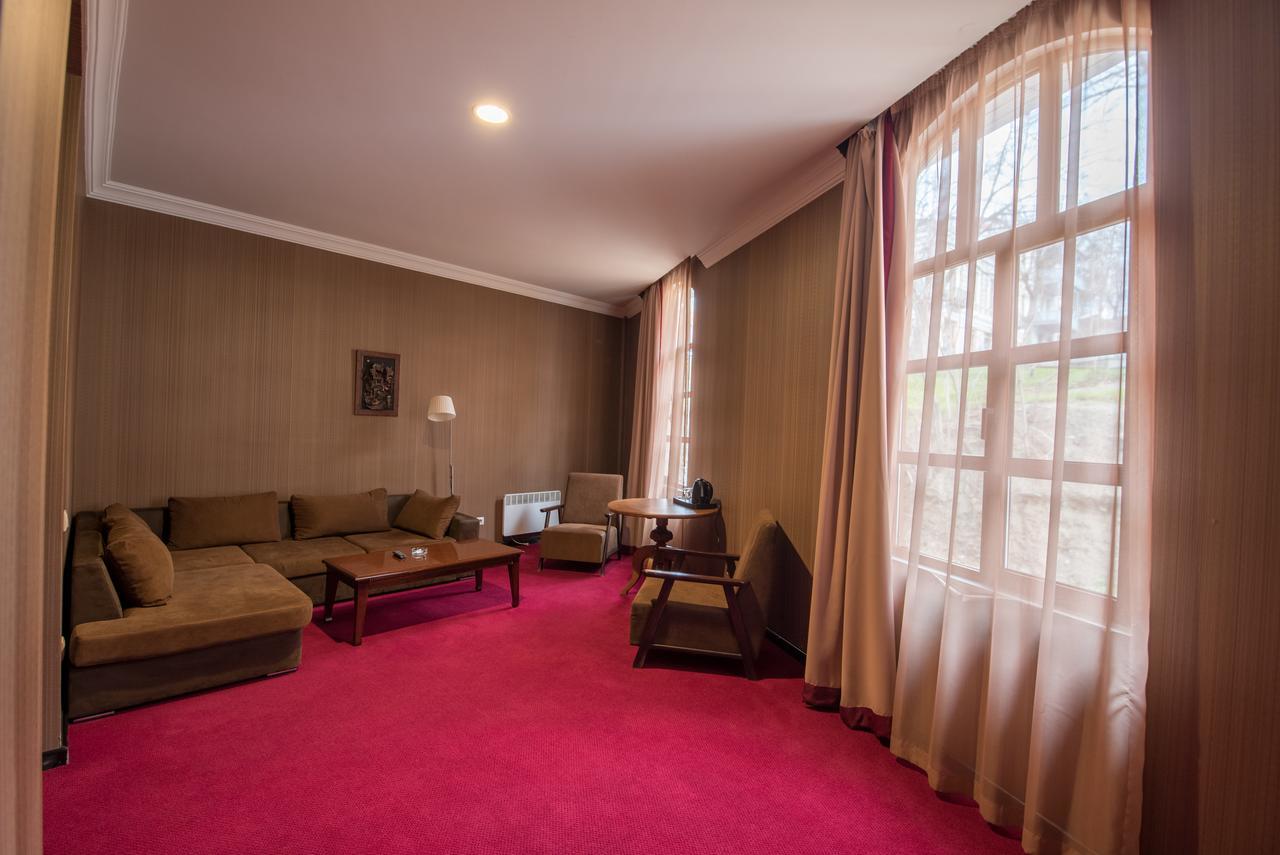 Hotel Rikhe Monika Tiflis Dış mekan fotoğraf